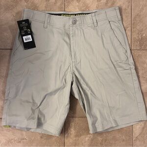 NWT Lee Extreme Comfort Flat Front Shorts